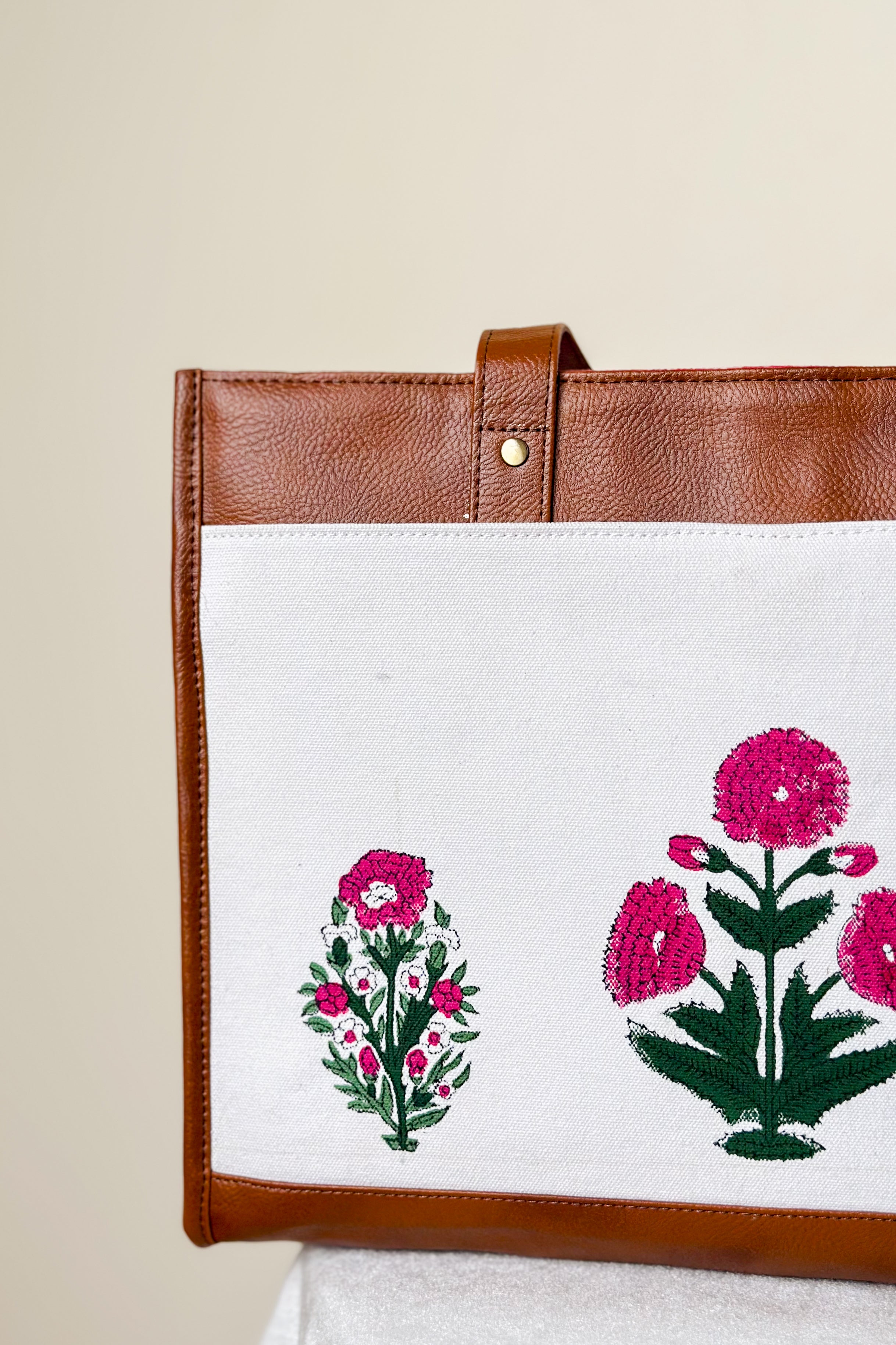 Twin surprise - Hot Pink Splurge