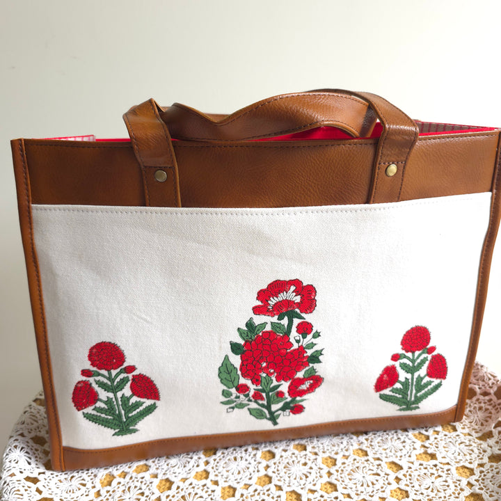 Twin Surprise - Red Carnation