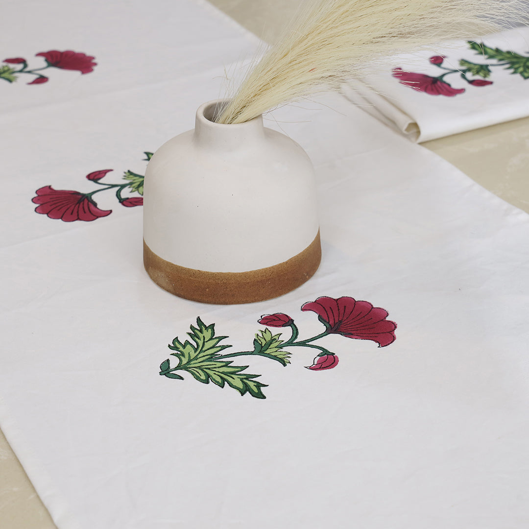 Elegant Lily Single Table Runner