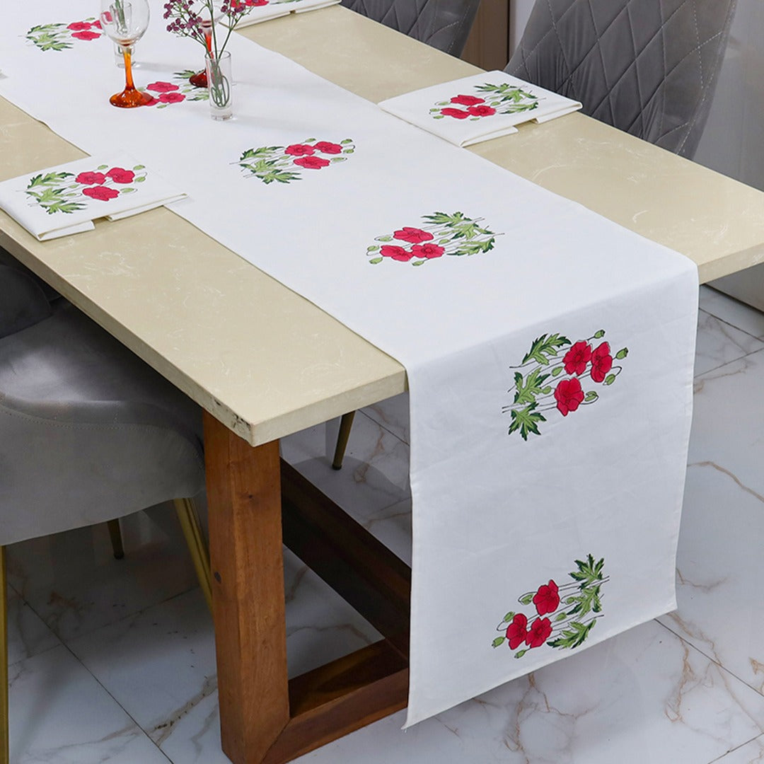 Poppy Affairs Single Table Runner